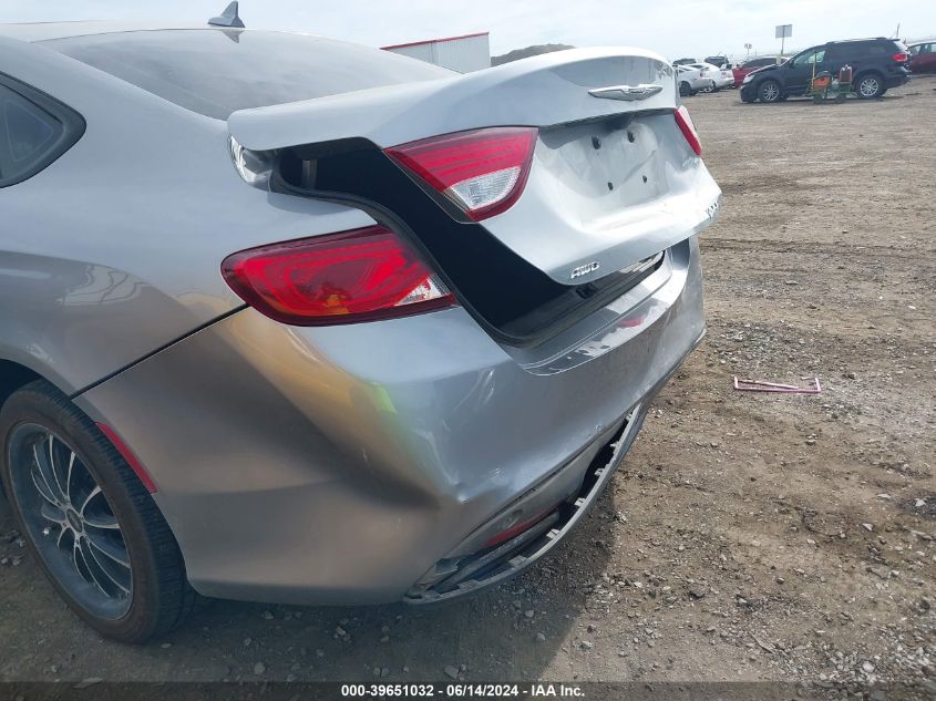 2015 Chrysler 200 S VIN: 1C3CCCDG1FN686899 Lot: 39651032