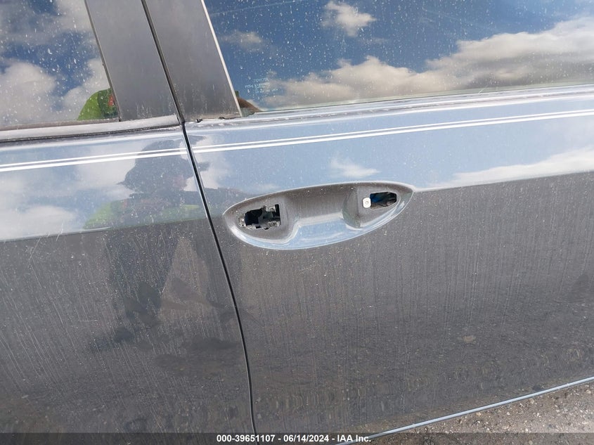 2015 Toyota Corolla L VIN: 2T1BURHE6FC277803 Lot: 39651107