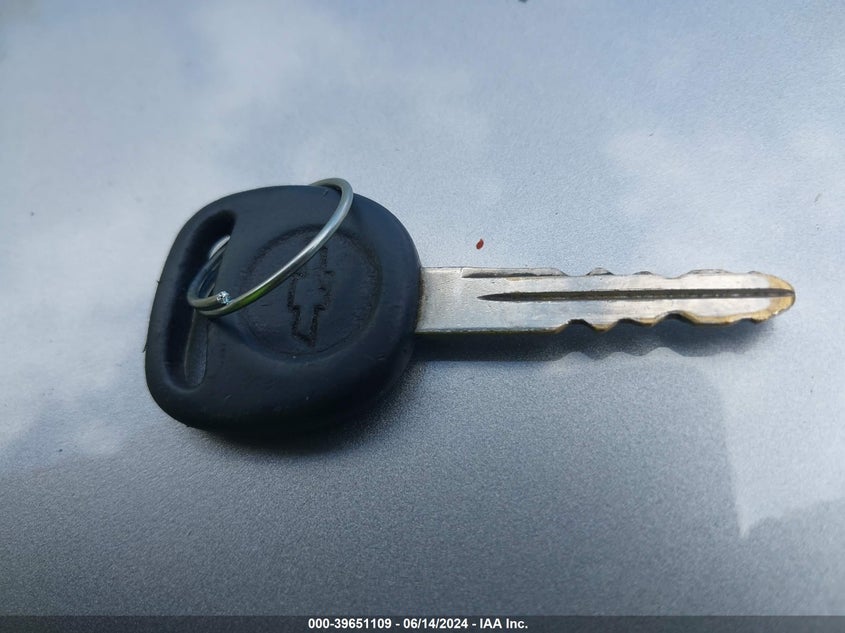 2000 Chevrolet Silverado 1500 Ls VIN: 1GCEK19V4YE171689 Lot: 39651109