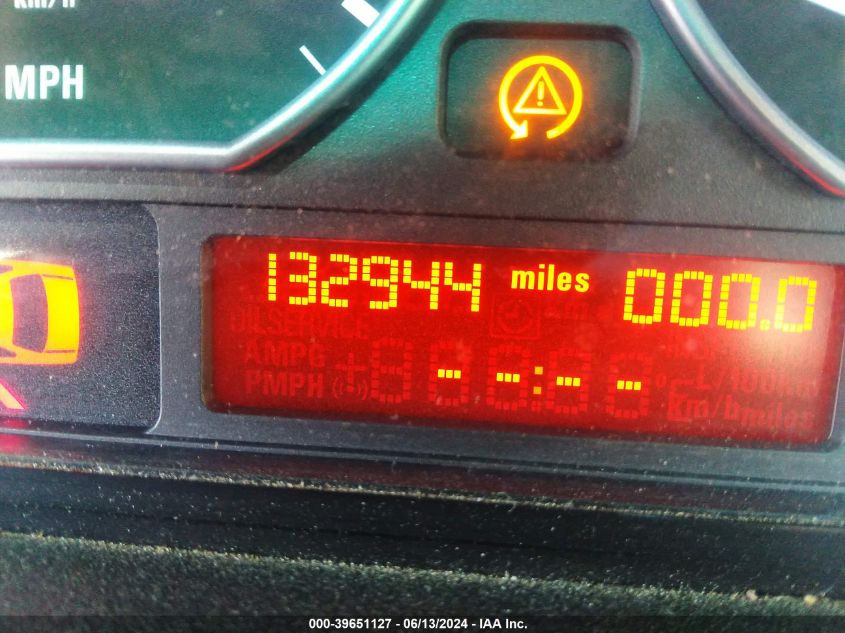 2003 BMW 330I VIN: WBAEV53493KM32840 Lot: 39651127