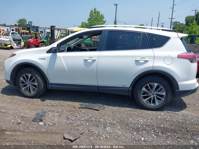 2016 TOYOTA RAV4 HYBRID XLE - JTMRJREV5GD032622