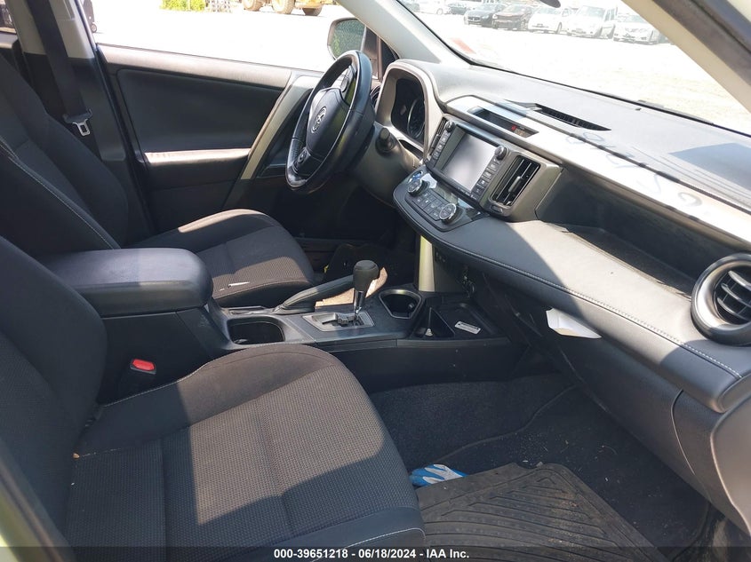 2016 TOYOTA RAV4 HYBRID XLE - JTMRJREV5GD032622