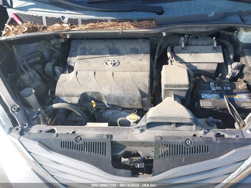 2012 Toyota Sienna Xle V6 8 Passenger VIN: 5TDYK3DC7CS199990 Lot: 39651392