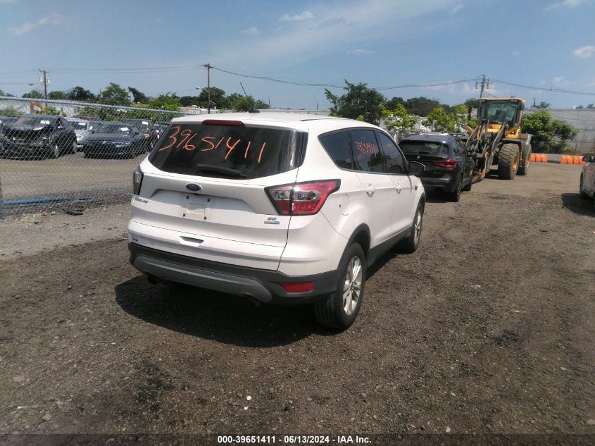 2017 FORD ESCAPE SE - 1FMCU9GDXHUD73917