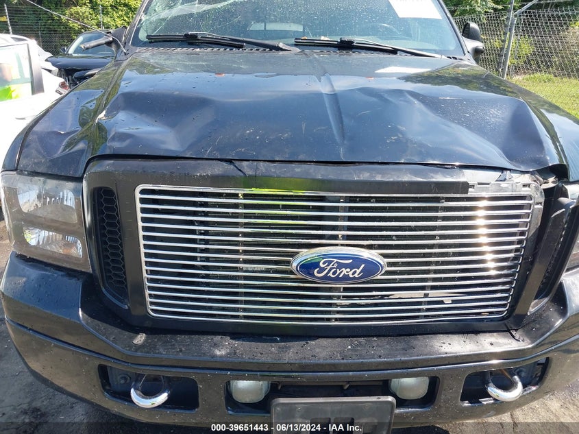 2005 Ford F-250 Lariat/Xl/Xlt VIN: 1FTSW21P25EB90330 Lot: 39651443