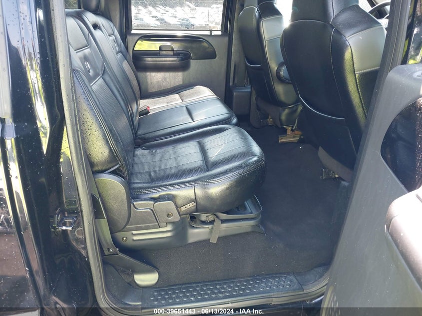 2005 Ford F-250 Lariat/Xl/Xlt VIN: 1FTSW21P25EB90330 Lot: 39651443