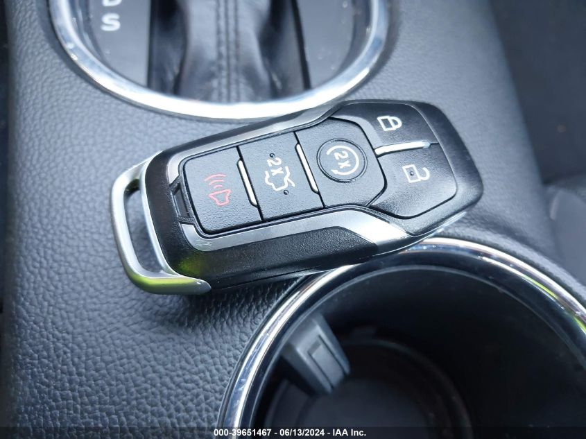 2017 Ford Mustang V6 VIN: 1FATP8EM5H5281042 Lot: 39651467