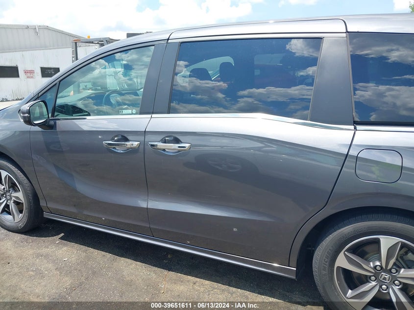 2019 Honda Odyssey Touring VIN: 5FNRL6H80KB090010 Lot: 39651611