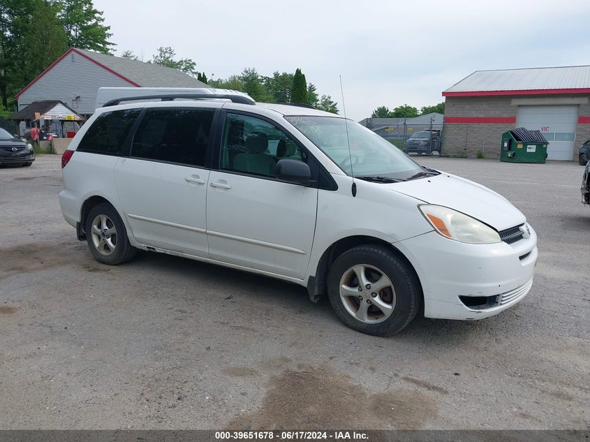 2004 TOYOTA SIENNA