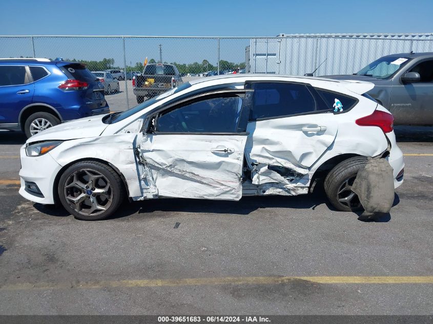 2017 Ford Focus St VIN: 1FADP3L99HL213702 Lot: 39651683