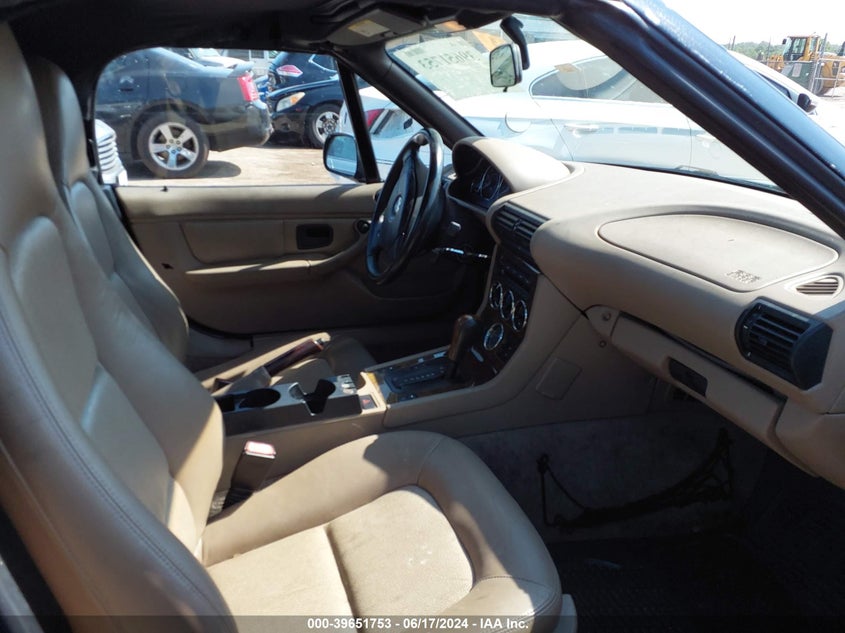 2000 BMW Z3 2.3 VIN: WBACH9340YLM92111 Lot: 39651753