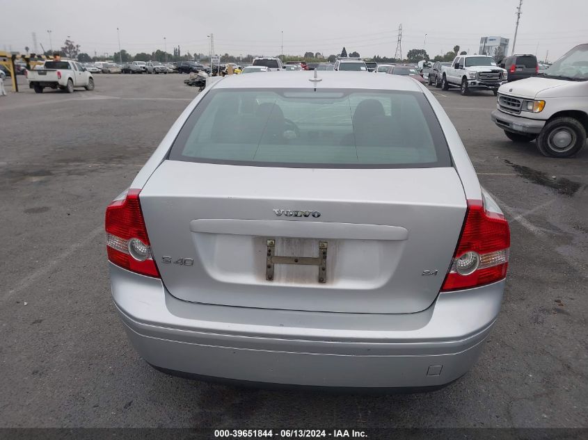 2005 Volvo S40 2.4I VIN: YV1MS390152046135 Lot: 39651844