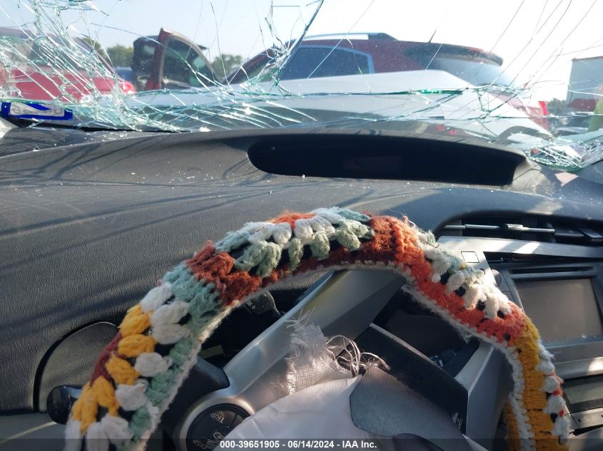 2013 Toyota Prius Three VIN: JTDKN3DU8D0350992 Lot: 39651905