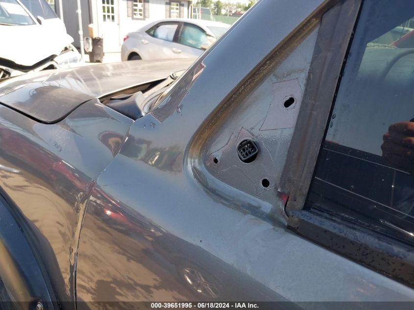 2000 GMC Sierra 1500 Sle VIN: 2GTEK19T3Y1204472 Lot: 39651995