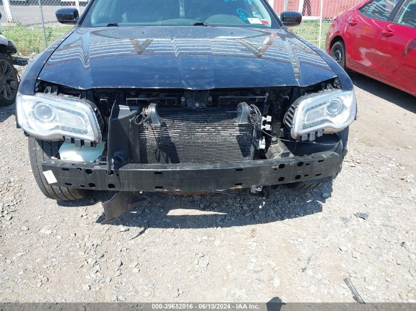 2015 Chrysler 300 Limited VIN: 2C3CCARG9FH887598 Lot: 39652016