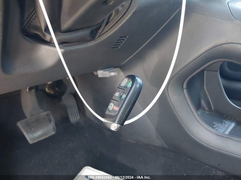 2015 Chrysler 200 Limited VIN: 1C3CCCABXFN637404 Lot: 39652065