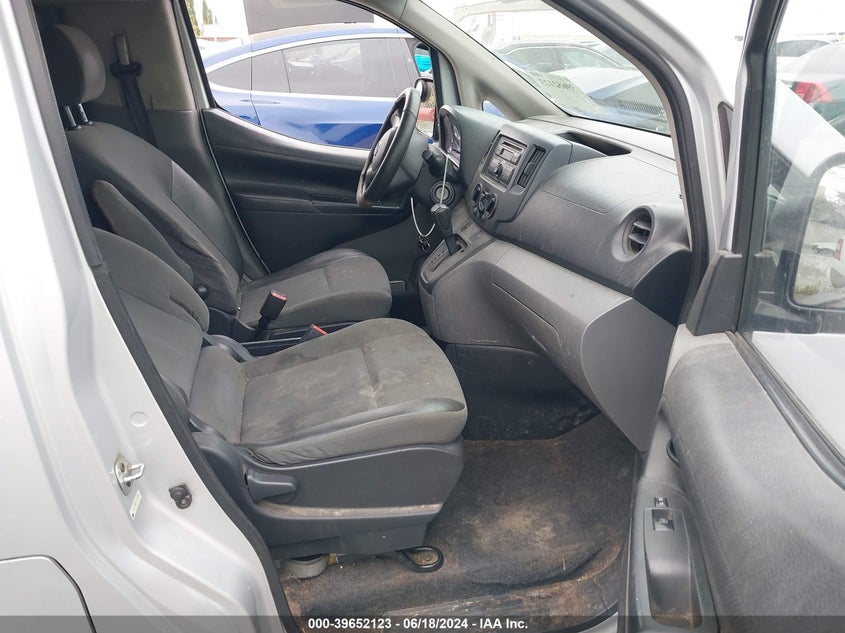 2013 Nissan Nv200 Sv VIN: 3N6CM0KN4DK697260 Lot: 39652123