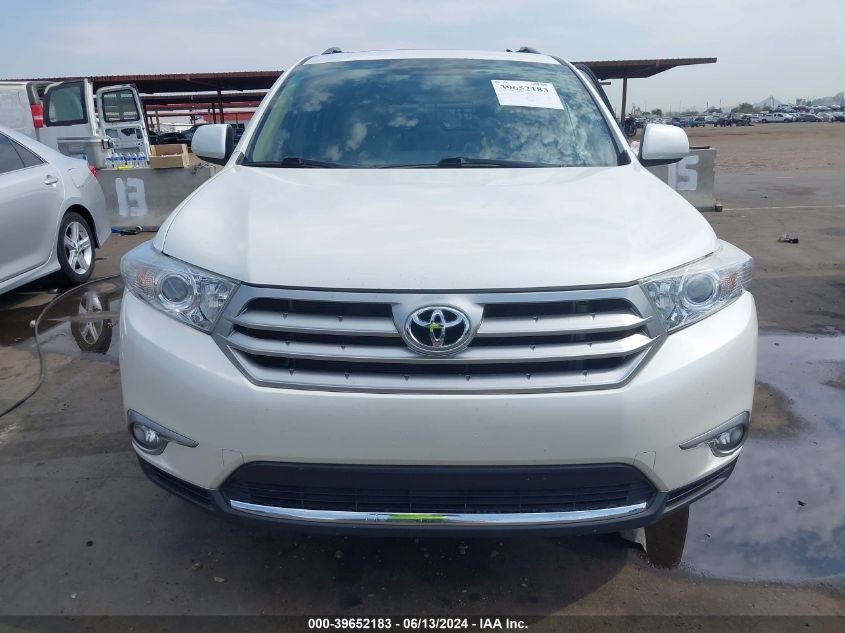 2013 Toyota Highlander Se V6 VIN: 5TDBK3EH9DS240685 Lot: 39652183