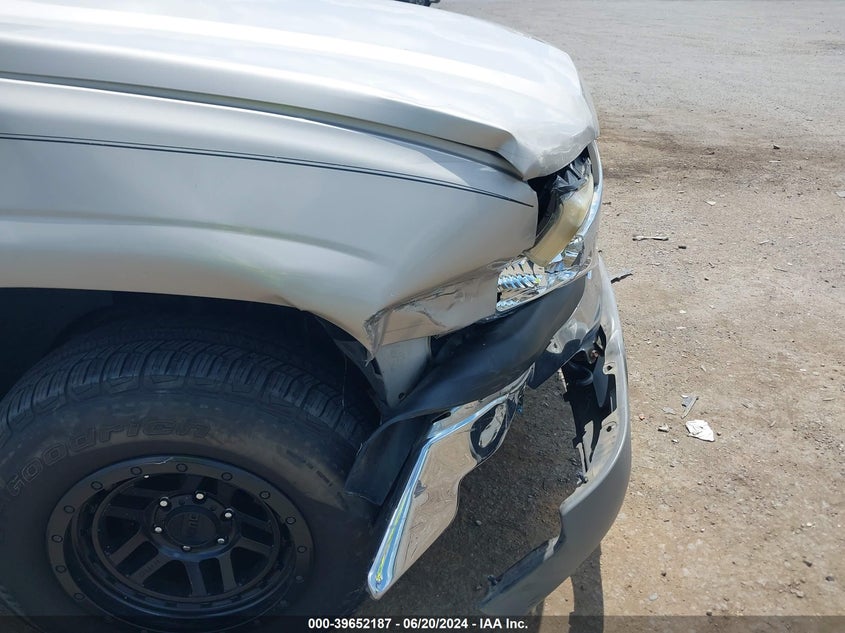 2004 Chevrolet Silverado 1500 Ls VIN: 1GCEK14T24Z276126 Lot: 39652187