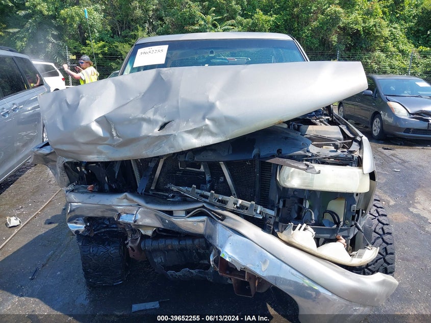 1999 Chevrolet Silverado 2500 Ls VIN: 1GCFC29U7XZ211799 Lot: 39652255