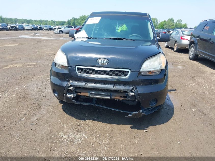 2011 Kia Soul VIN: KNDJT2A16B7303695 Lot: 39652301