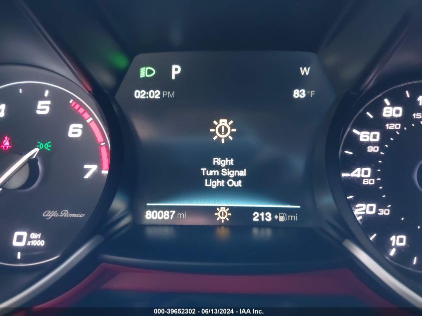 2017 Alfa Romeo Giulia Rwd VIN: ZARFAEBN3H7550878 Lot: 39652302