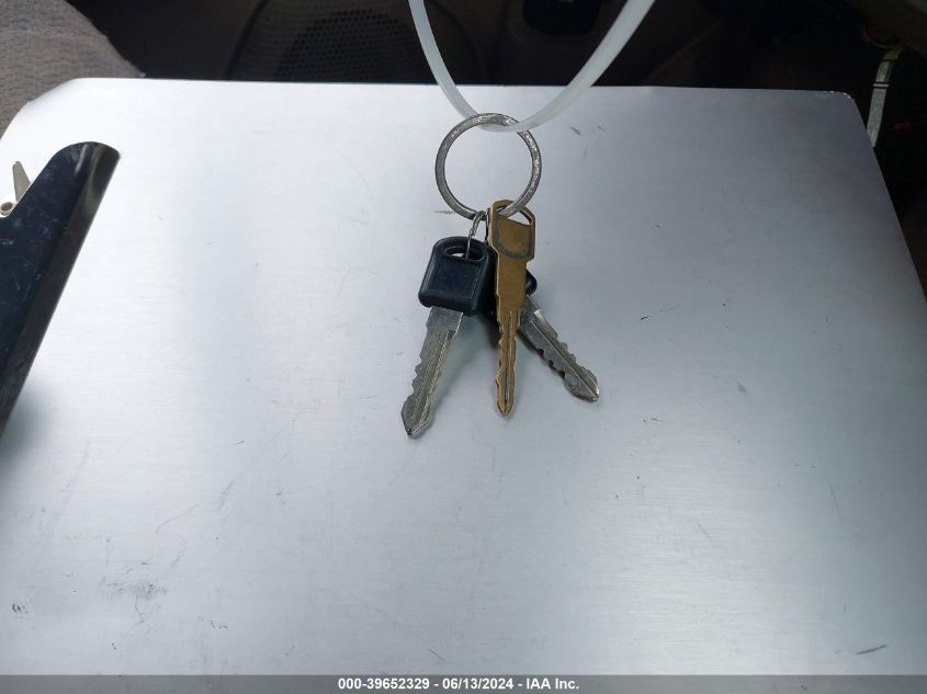 1997 Chevrolet Astro VIN: 1GNDM19W9VB137914 Lot: 39652329