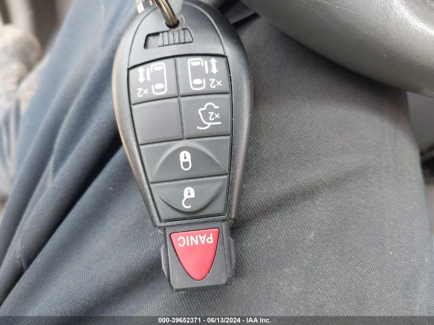 2010 Dodge Grand Caravan Sxt VIN: 2D4RN5DX2AR128540 Lot: 39652371