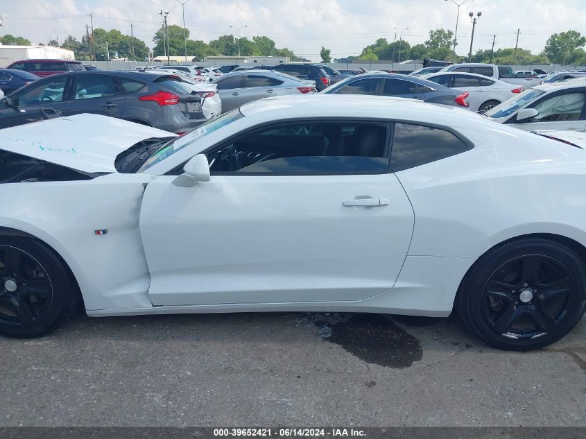 2018 Chevrolet Camaro 2Lt VIN: 1G1FD1RS1J0123647 Lot: 39652421
