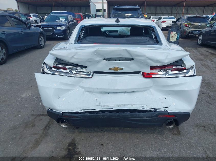 2018 Chevrolet Camaro 2Lt VIN: 1G1FD1RS1J0123647 Lot: 39652421