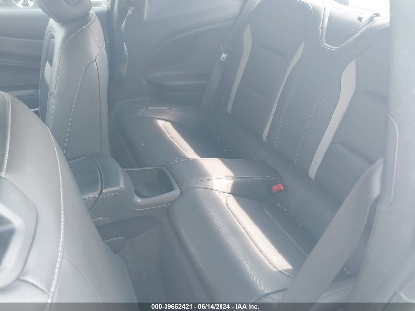 2018 Chevrolet Camaro 2Lt VIN: 1G1FD1RS1J0123647 Lot: 39652421