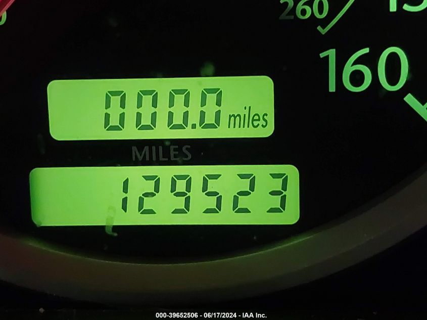 2004 Chrysler Crossfire VIN: 1C3AN69L84X008242 Lot: 39652506