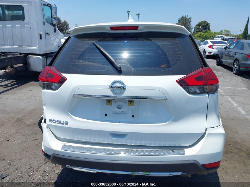 2017 Nissan Rogue S VIN: KNMAT2MTXHP515201 Lot: 39652600