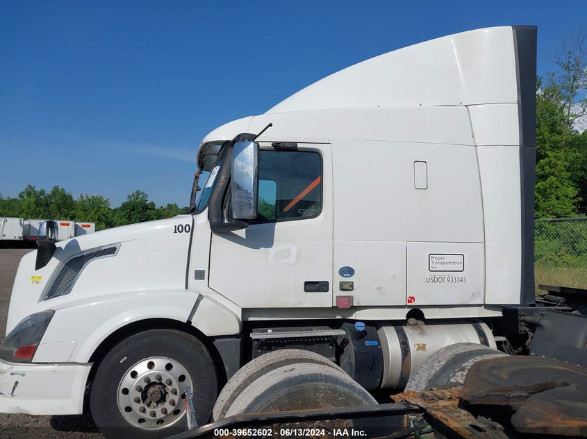 2015 Volvo Vn Vnl VIN: 4V4NC9EH6FN917671 Lot: 39652602