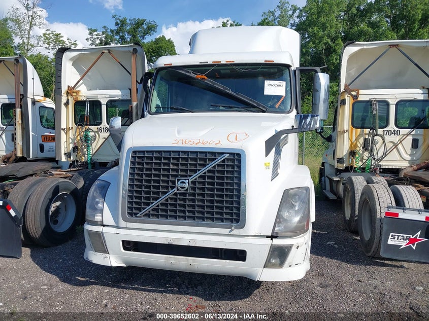 2015 Volvo Vn Vnl VIN: 4V4NC9EH6FN917671 Lot: 39652602