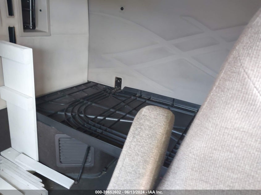 2015 Volvo Vn Vnl VIN: 4V4NC9EH6FN917671 Lot: 39652602