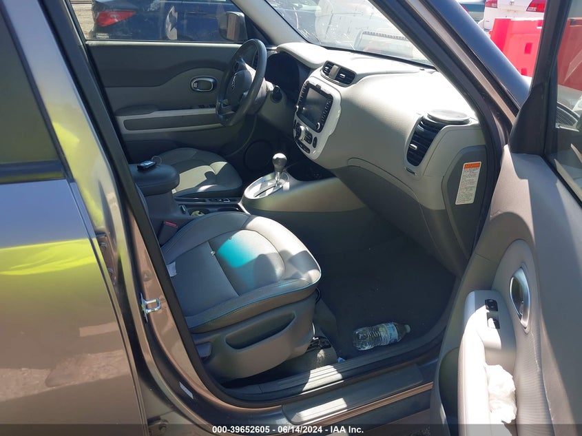 2016 Kia Soul Ev + VIN: KNDJX3AE8G7007436 Lot: 39652605