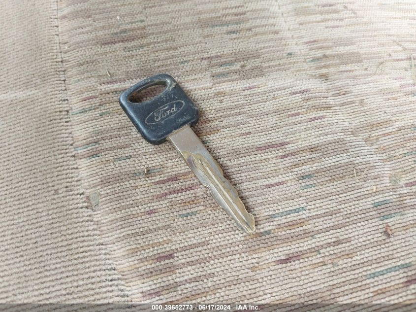 1999 Ford F-250 Lariat/Xl/Xlt VIN: 1FTNW21S3XEE50285 Lot: 39652773