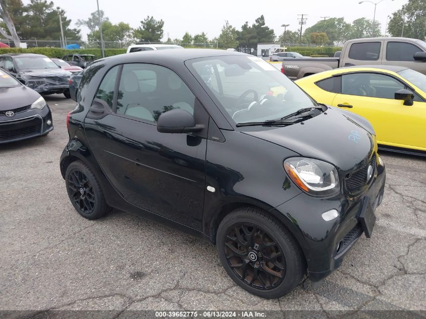 2017 Smart Fortwo Passion/Prime/Proxy/Pure VIN: WMEFJ5DA9HK185481 Lot: 39652775