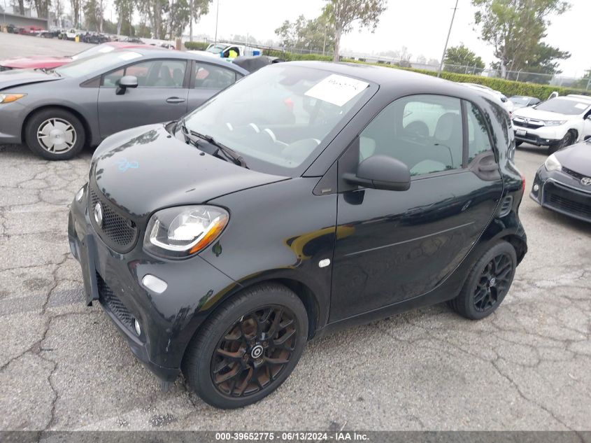 2017 Smart Fortwo Passion/Prime/Proxy/Pure VIN: WMEFJ5DA9HK185481 Lot: 39652775