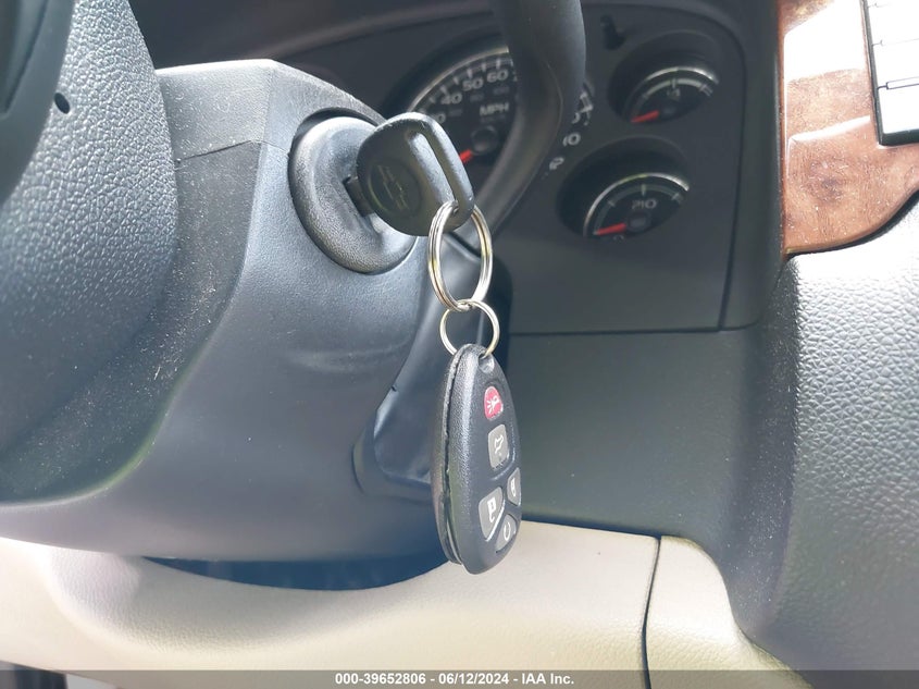 2007 Chevrolet Tahoe Lt VIN: 1GNFC13087J141042 Lot: 39652806