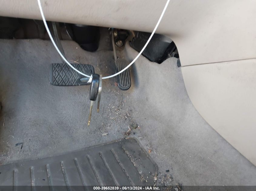 2004 Toyota Corolla Ce VIN: 1NXBR32E54Z232533 Lot: 39652839