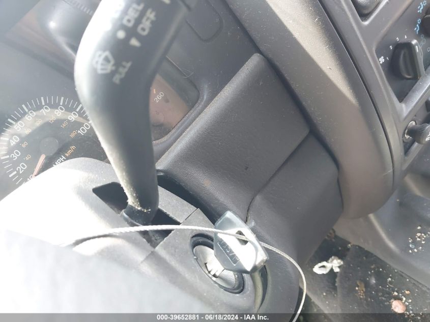 2001 Jeep Cherokee Sport VIN: 1J4FF48S21L630828 Lot: 39652881