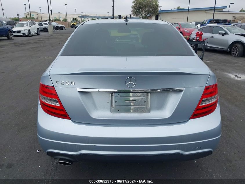 2013 Mercedes-Benz C 250 Luxury/Sport VIN: WDDGF4HBXDA779942 Lot: 39652973