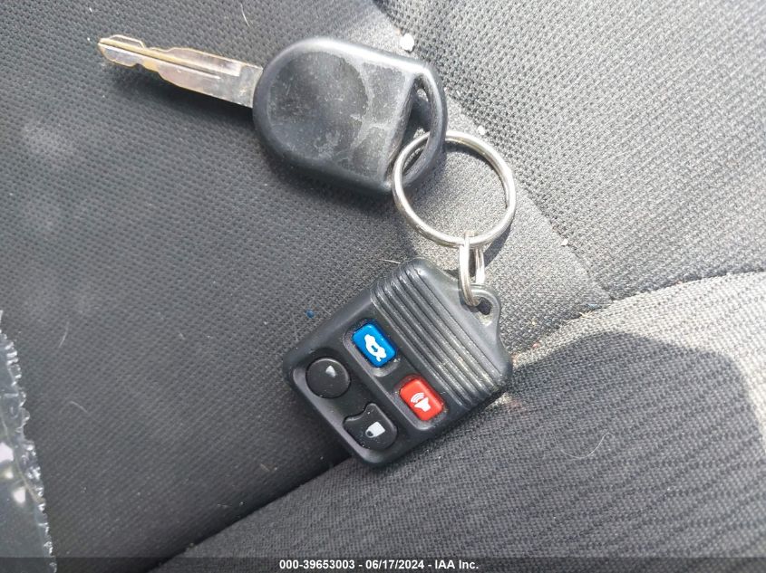 2010 Ford Focus Ses VIN: 1FAHP3GN5AW258049 Lot: 39653003