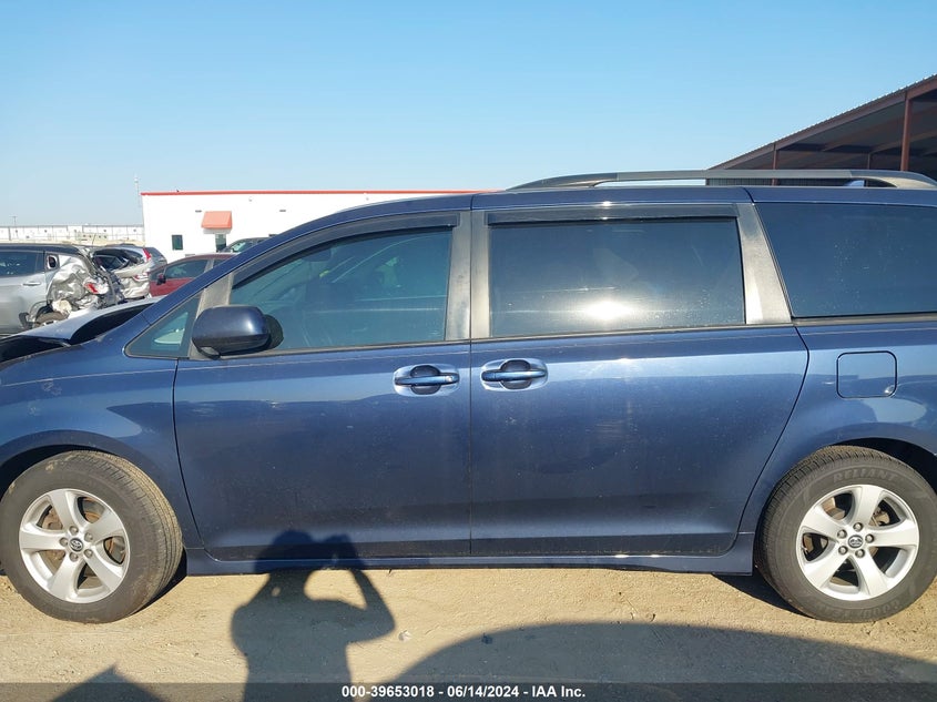2020 Toyota Sienna Le VIN: 5TDKZ3DC1LS042747 Lot: 39653018