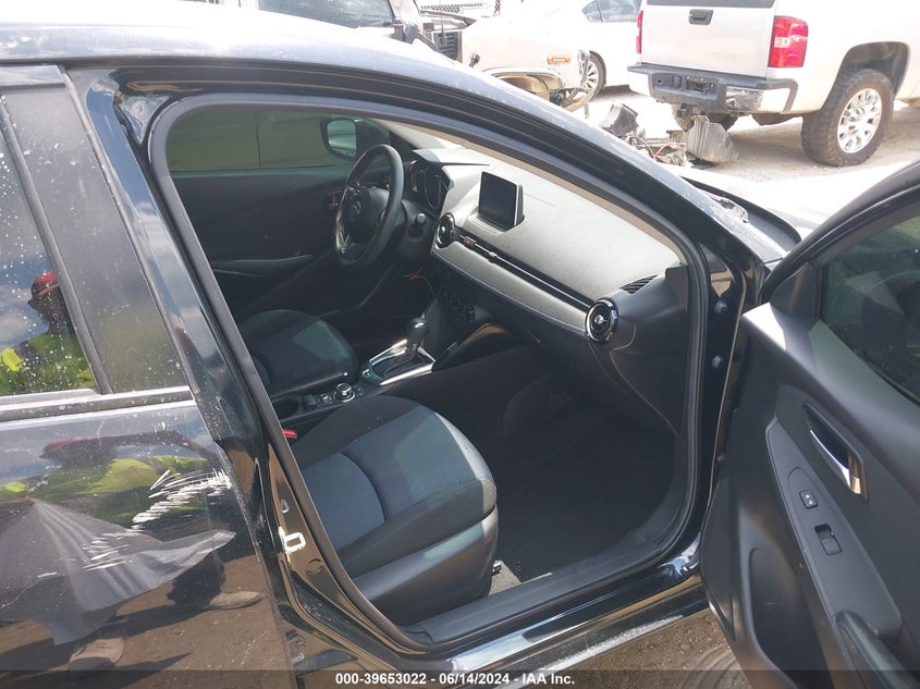 2016 Scion Ia VIN: 3MYDLBZV8GY141435 Lot: 39653022