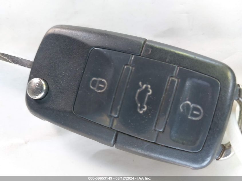 2002 Volkswagen Passat Gls VIN: WVWPD63B52E401956 Lot: 39653149