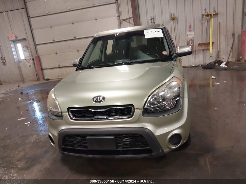 2013 Kia Soul + VIN: KNDJT2A67D7576806 Lot: 39653156