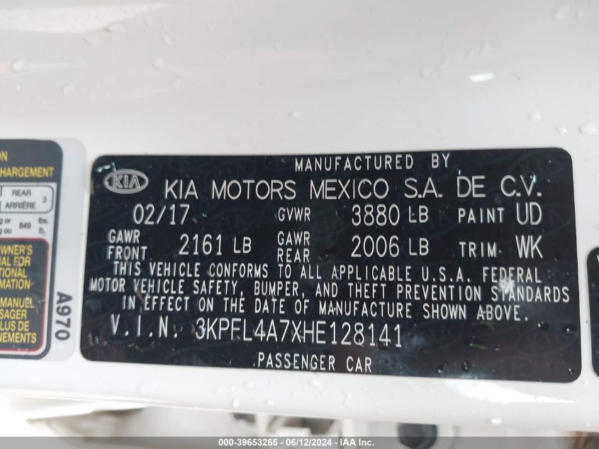 2017 Kia Forte S VIN: 3KPFL4A7XHE128141 Lot: 39653265